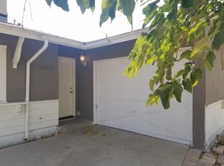 14427 Saint Andrews Dr, Victorville, CA 92395