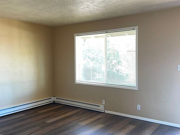 5th image of 721-759 Hawthorne Ave NE #739