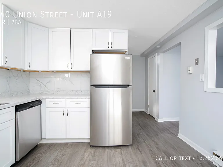 140 Union St #A19 — Photo 2