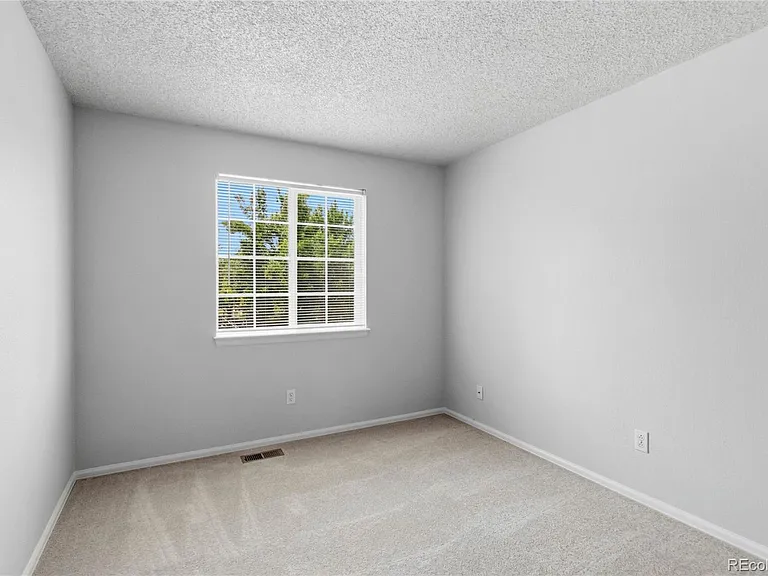 12536 Elm Ln — Photo 17