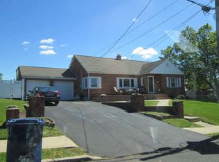 714 Pear St, Lawrence Township, NJ 08648