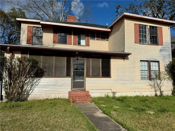 312 7th St, Chickasaw, AL 36611
