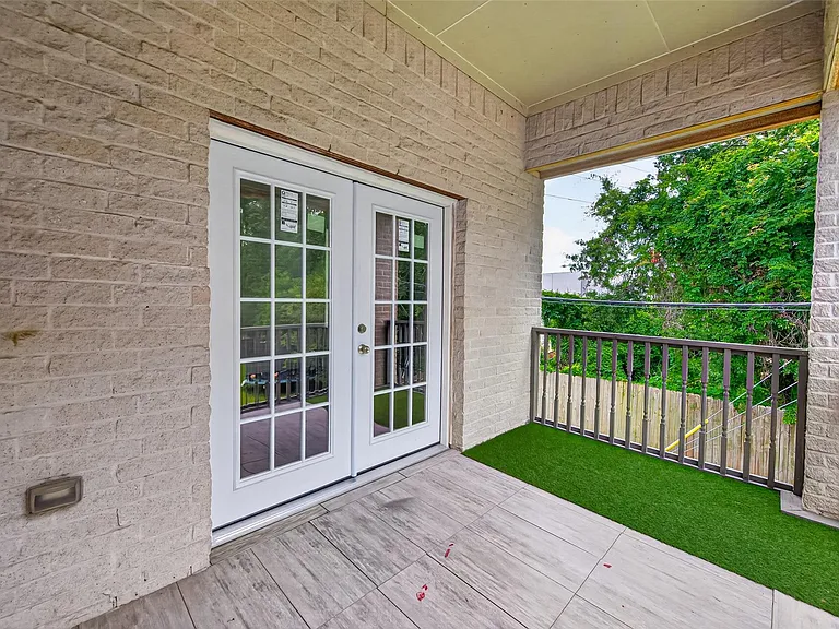 20003 Fieldtree Dr — Photo 44
