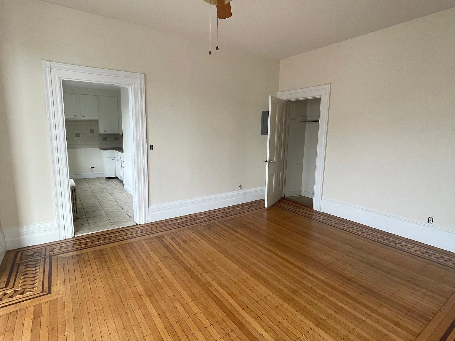 355 Broadway St — Photo 3
