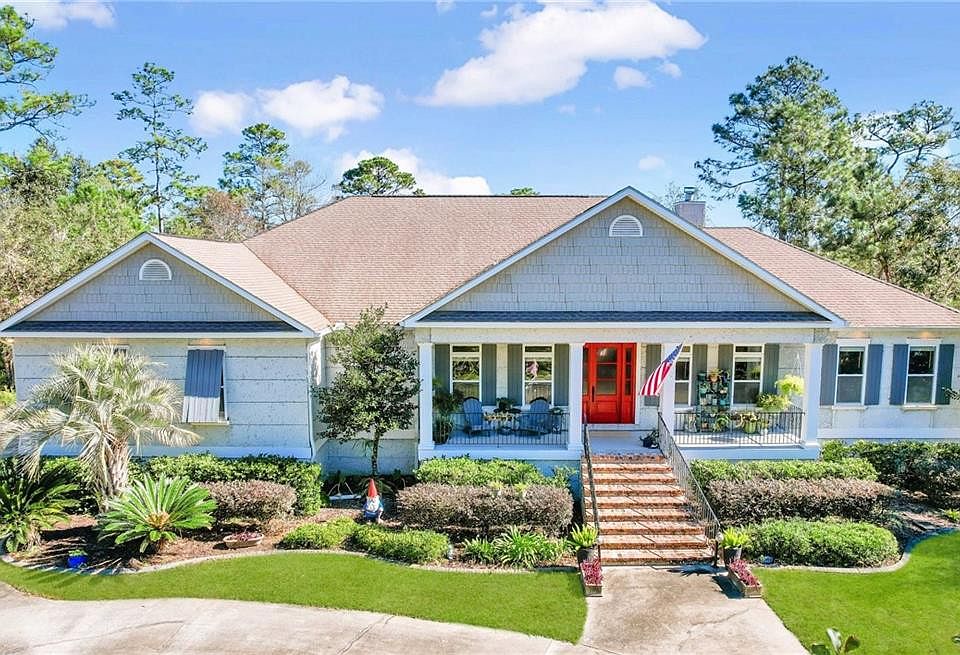 1st image of 132 Foxcreek Blvd