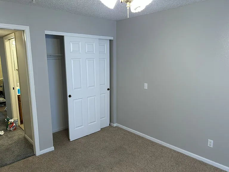 103 Vixen Cir #J — Photo 12