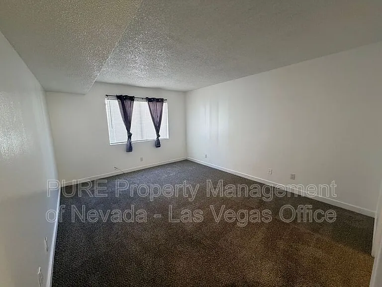 1405 Vegas Valley Dr #193-bldg 20 — Photo 16