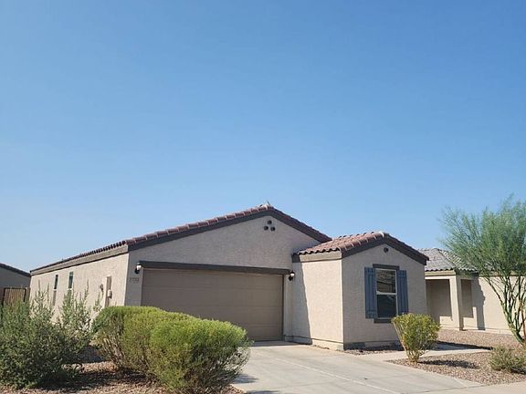 3rd image of 1755 E Fontana Dr