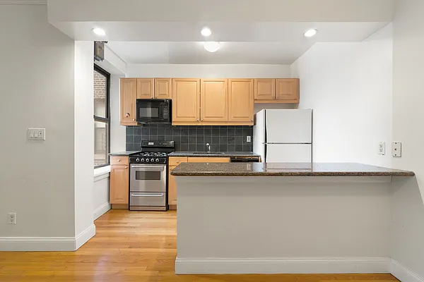 Rented by Compass | media 5