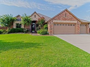 2716 SE 6th St, Moore, OK 73160