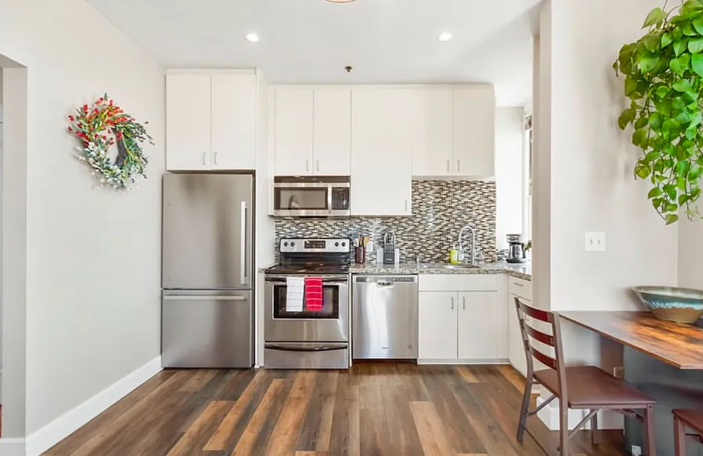 1 bed, 670 sqft, $3,100 — Photo 4