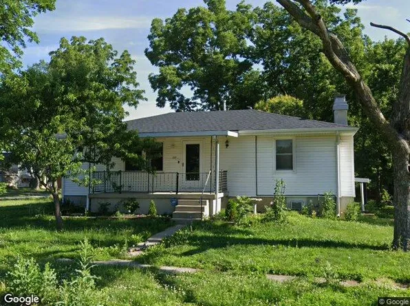 109 NW Depot St, Centerview, MO 64019
