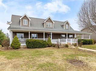 14 New Home Rd, Marshall, NC 28753