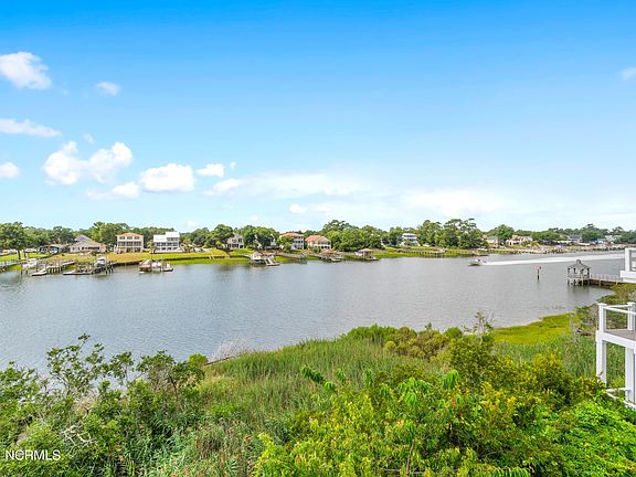 5th image of 2749 Long Bay Drive SE