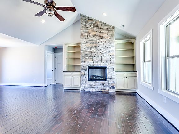4th image of 2733 Palace Green Rd Lot 65