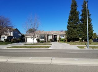 519 W Santos Ave, Ripon, CA 95366