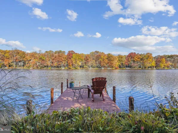 1600 Greenbriar Ct, Reston, VA 20190