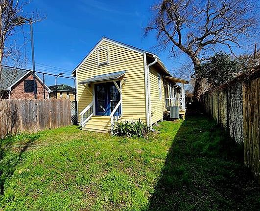 2nd image of 6320 McKenna St