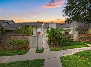 7092 Greenway Chase St, Houston, TX 77072