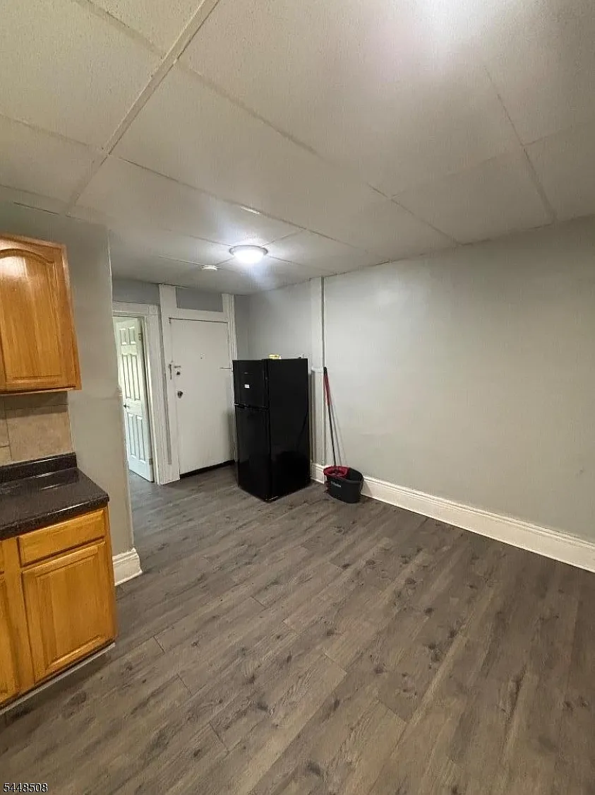 2 bed, 1.0 bath, $1,500 — Photo 1