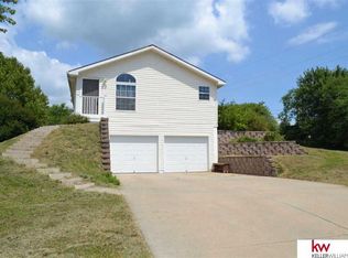 1918 Dunbar Dr, Plattsmouth, NE 68048