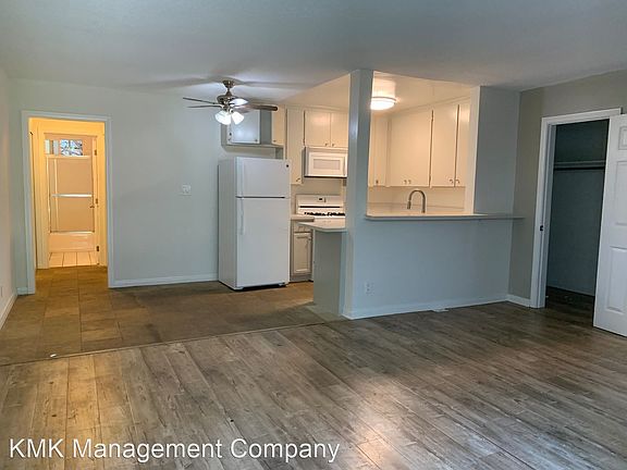 3rd image of 1832 S Bundy Dr APT 6