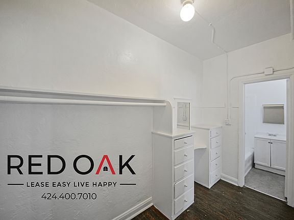 5th image of 854 1/4 S Oxford Ave #206