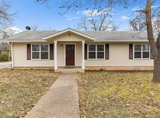 707 E San Antonio St, Fredericksburg, TX 78624