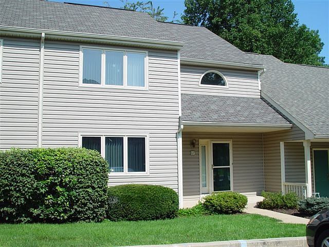 1st image of 107 Yellowwood Dr