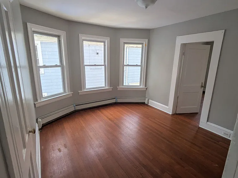200 Ogden St #2 — Photo 7