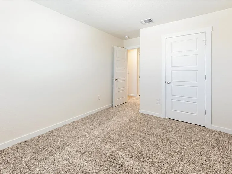 1848 Bonham Ln — Photo 23
