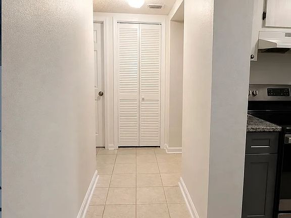 2nd image of 8440 Old Post Rd #102