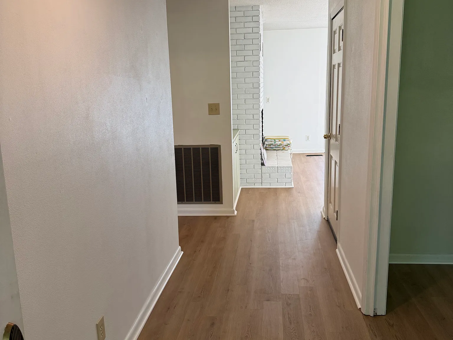 3 bed, 1800 sqft, $2,000 — Photo 4