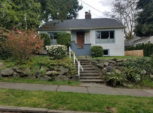 8018 Brooklyn Ave NE, Seattle, WA 98115
