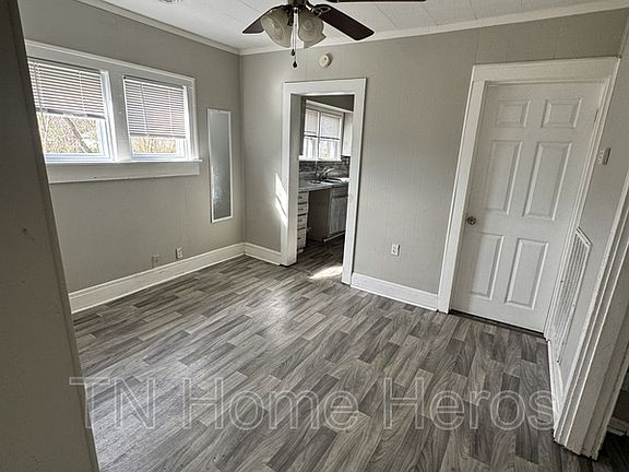 4th image of 2409 Hoitt Ave