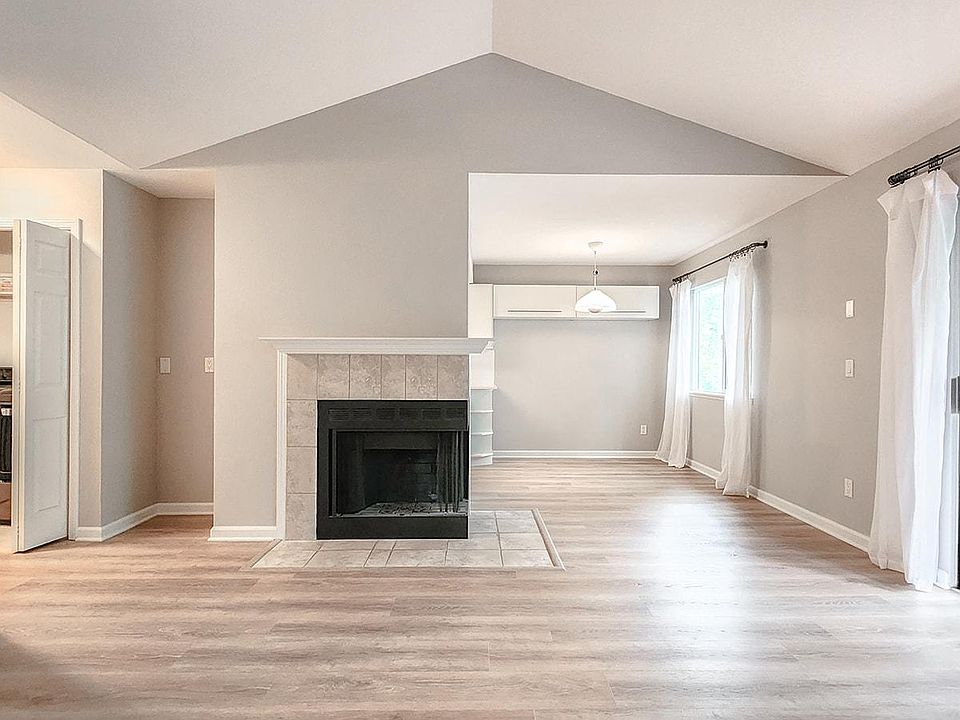 Vaulted ceiling living room