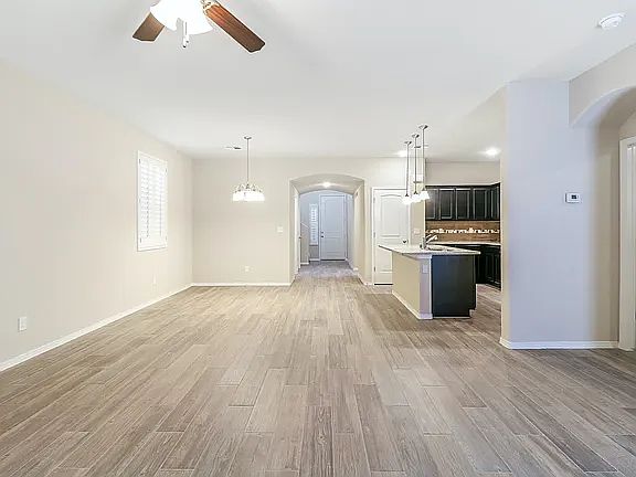 3rd image of 2921 Ysleta Ct