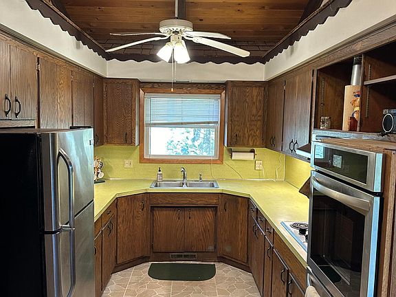 5th image of 6495 Birch Beach Dr NW
