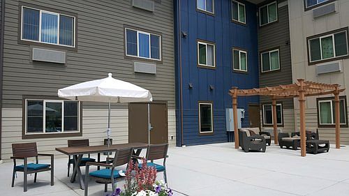 1st image of 415 Petra Ave #415