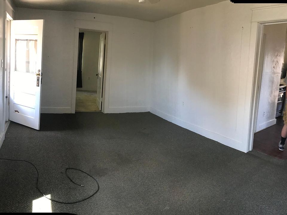 2nd image of 2143 E C St