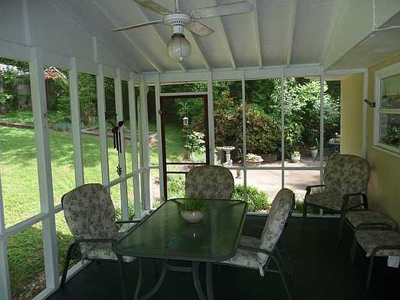5th image of 3270 Ozark Cir