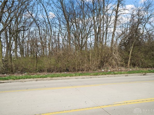 251 Liscum Dr, Dayton, OH 45417