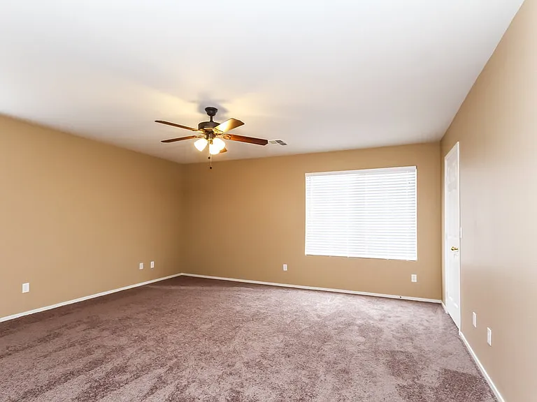 5136 Marsh Butte St — Photo 5
