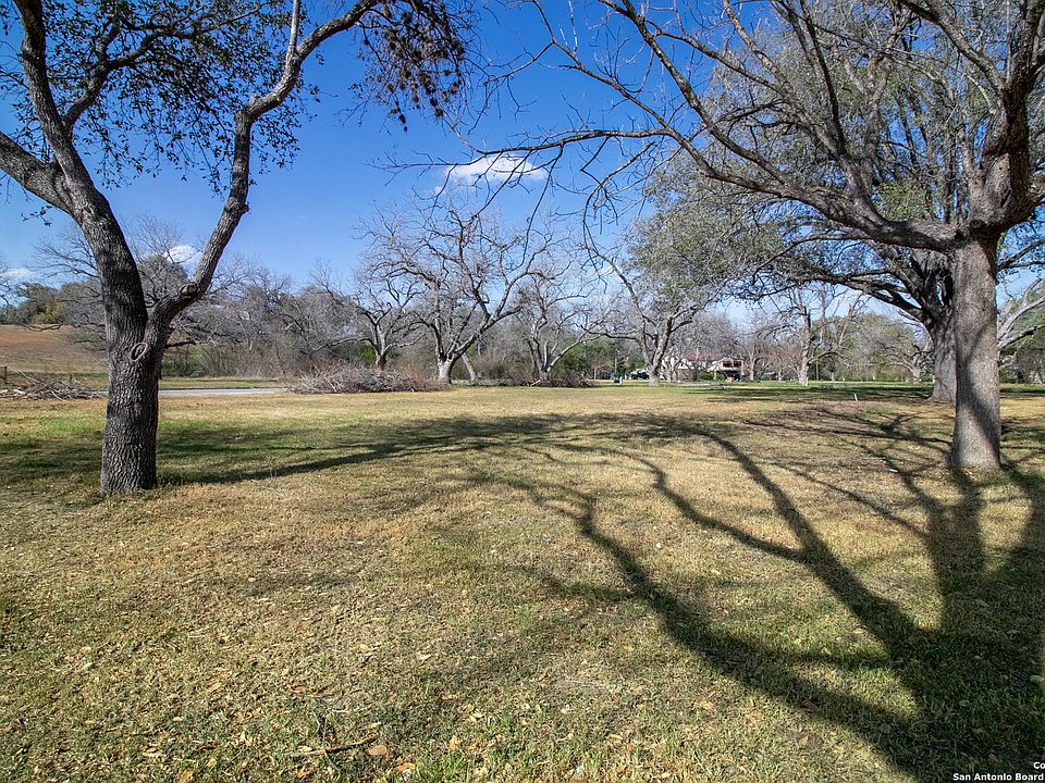 1st image of 5 E Hampton Dr LOT 150