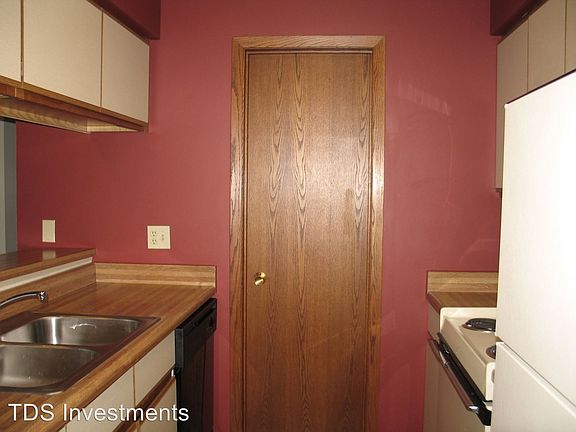 4th image of 4545 Cooper Ave APT 7