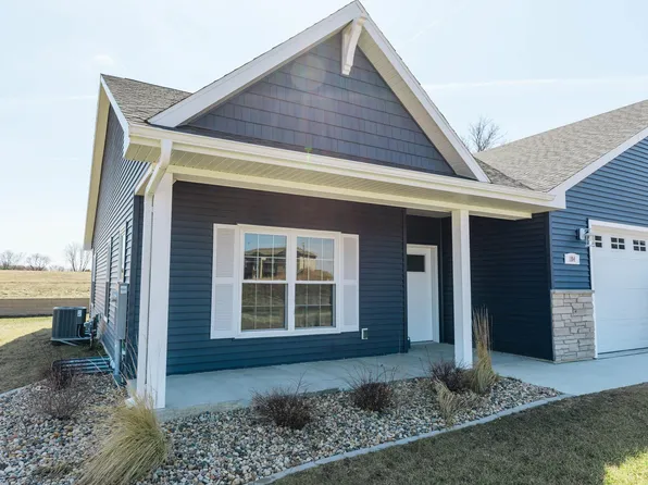 104 Cathy Jean Ct, Waterloo, IA 50701