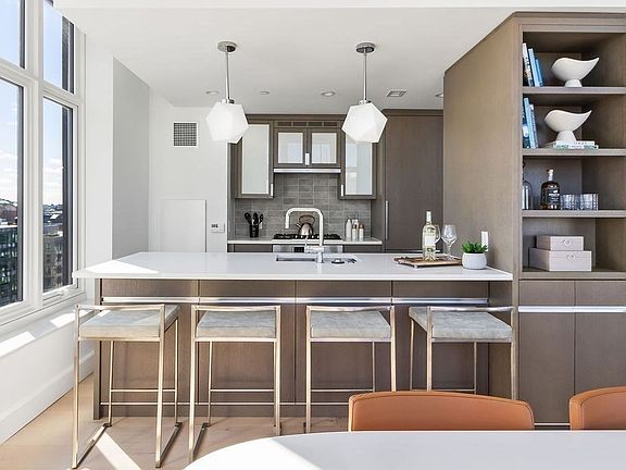 3rd image of 100 Lovejoy Wharf Unit 12A