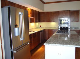 23232 Fairview Dr, Deer Park, IL