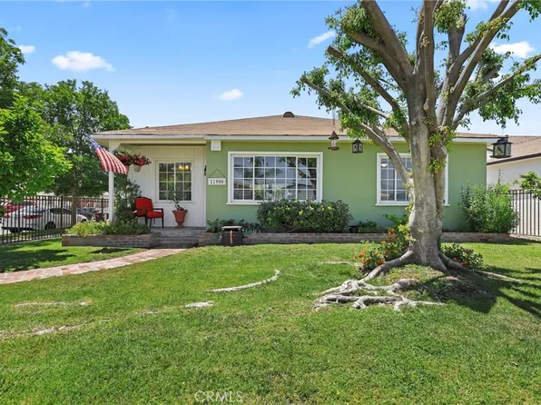 11900 Covello St, North Hollywood, CA 91605