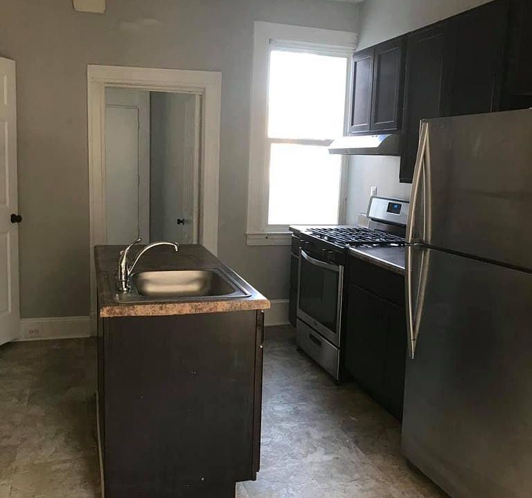 2nd image of 653 Rappolla St